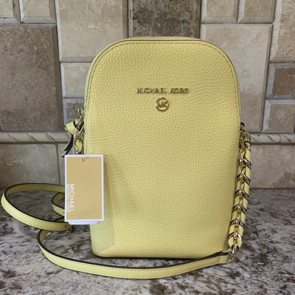 Michael Kors Buttercream Phone Carrier